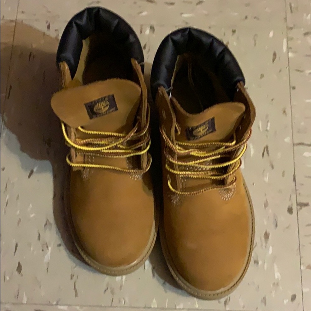 Kids boots